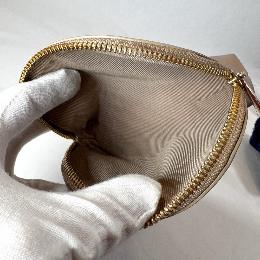 ✨ Furla Metallic Gold Leather Cosmetic Pouch / Zip Case ✨ - Picture 6 of 9